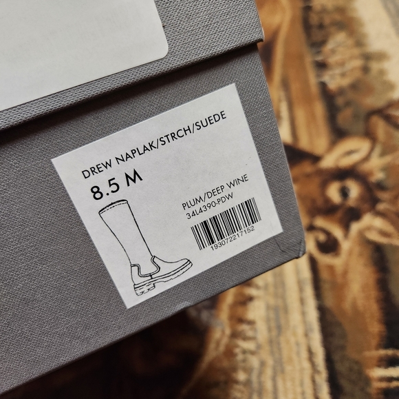 SALE  Aquatalia boots. - Picture 16 of 17